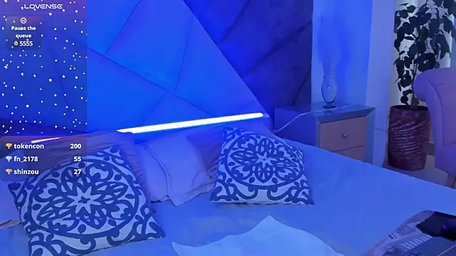 ZaraLim online show from 8, 3, 2025