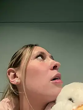 M1ssyk1ssy online show from 8, 1, 2025