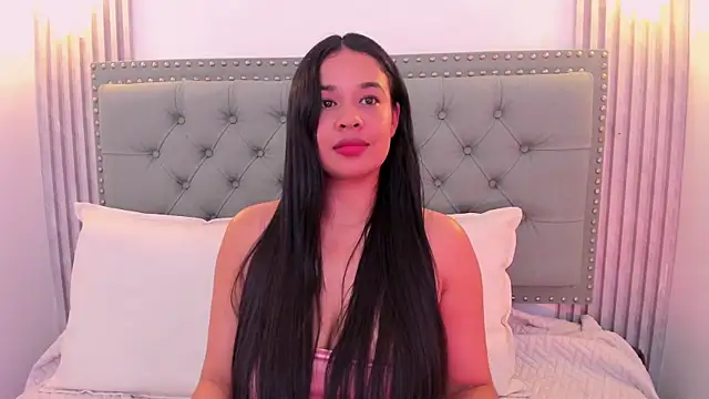 Aitana98  online show from 4, 2, 2025