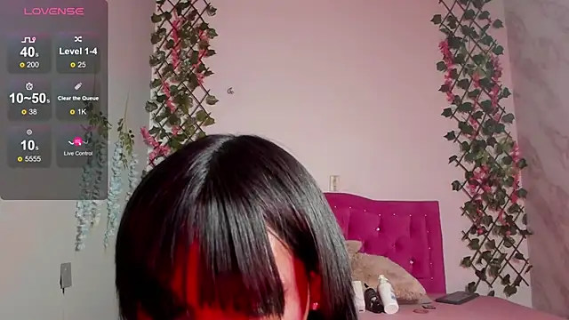 Snapshot of alexaa_cutee chatting on 8, 2, 2025 alexaa cutee online show from 8, 2, 2025