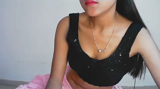 collage hoty online show from 24, 2, 2025