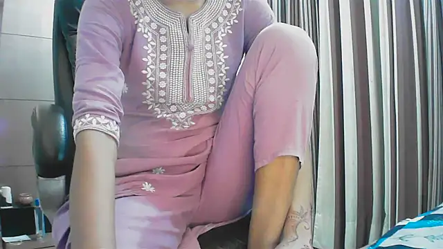 collage hoty online show from 20, 11, 2025