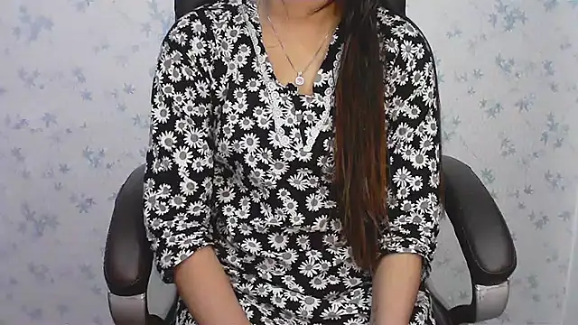 collage hoty online show from 10, 2, 2026