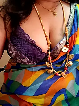 Snapshot of gaurika18 chatting on 14, 2, 2025 gaurika18 online show from 14, 2, 2025