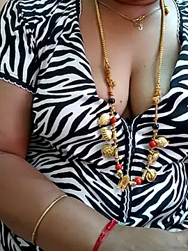 Snapshot of gaurika18 chatting on 17, 2, 2025 gaurika18 online show from 17, 2, 2025