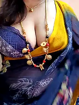 Snapshot of gaurika18 chatting on 28, 2, 2025 gaurika18 online show from 28, 2, 2025