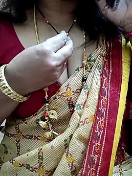 Snapshot of gaurika18 chatting on 3, 3, 2025 gaurika18 online show from 3, 3, 2025