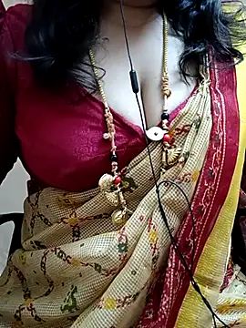 Snapshot of gaurika18 chatting on 3, 3, 2025 gaurika18 online show from 3, 3, 2025