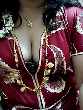 Snapshot of gaurika18 chatting on 5, 3, 2025 gaurika18 online show from 5, 3, 2025