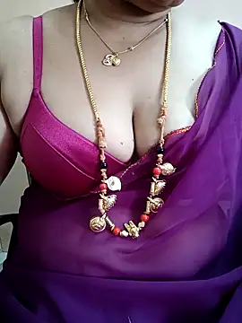 Snapshot of gaurika18 chatting on 6, 3, 2025 gaurika18 online show from 6, 3, 2025