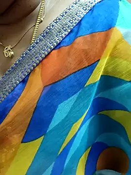 Snapshot of gaurika18 chatting on 8, 3, 2025 gaurika18 online show from 8, 3, 2025