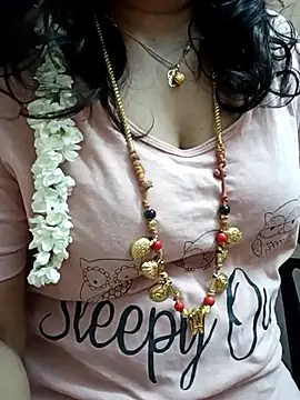 Snapshot of gaurika18 chatting on 12, 3, 2025 gaurika18 online show from 12, 3, 2025