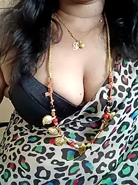 Snapshot of gaurika18 chatting on 15, 3, 2025 gaurika18 online show from 15, 3, 2025