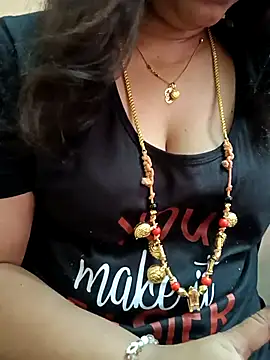 Snapshot of gaurika18 chatting on 15, 3, 2025 gaurika18 online show from 15, 3, 2025