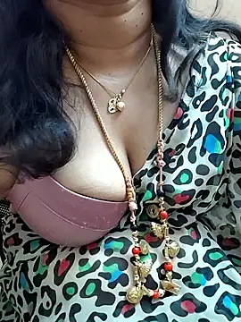 Snapshot of gaurika18 chatting on 16, 3, 2025 gaurika18 online show from 16, 3, 2025