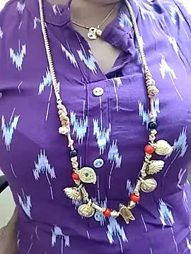 Snapshot of gaurika18 chatting on 19, 3, 2025 gaurika18 online show from 19, 3, 2025