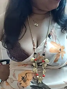 Snapshot of gaurika18 chatting on 20, 3, 2025 gaurika18 online show from 20, 3, 2025