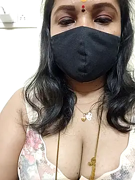 Snapshot of gaurika18 chatting on 9, 9, 2025 gaurika18 online show from 9, 9, 2025