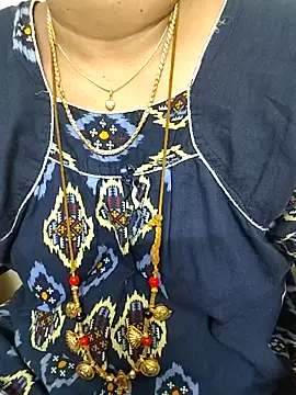 Snapshot of gaurika18 chatting on 12, 9, 2025 gaurika18 online show from 12, 9, 2025