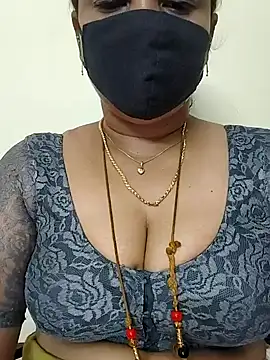 Snapshot of gaurika18 chatting on 18, 9, 2025 gaurika18 online show from 18, 9, 2025