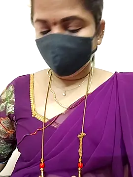 Snapshot of gaurika18 chatting on 20, 9, 2025 gaurika18 online show from 20, 9, 2025