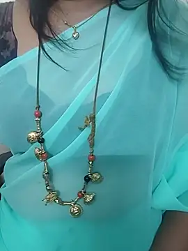 Snapshot of gaurika18 chatting on 26, 10, 2025 gaurika18 online show from 26, 10, 2025