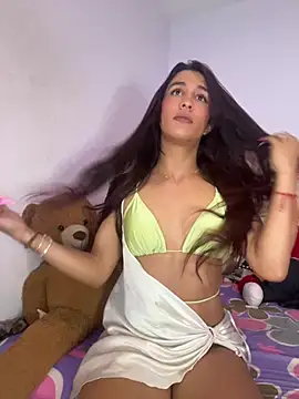 Snapshot of kymmgolden chatting on 22, 5, 2026 kymmgolden online show from 22, 5, 2026