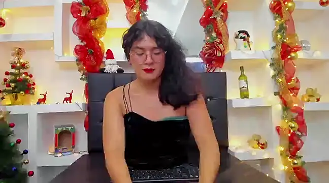 Snapshot of Elith_Berry69 chatting on 14, 12, 2024 Elith Berry69 online show from 14, 12, 2024