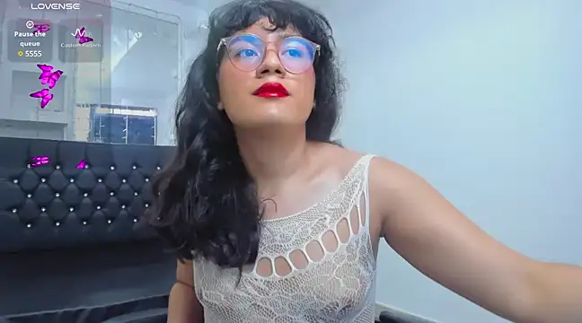 Snapshot of Elith_Berry69 chatting on 5, 3, 2025 Elith Berry69 online show from 5, 3, 2025