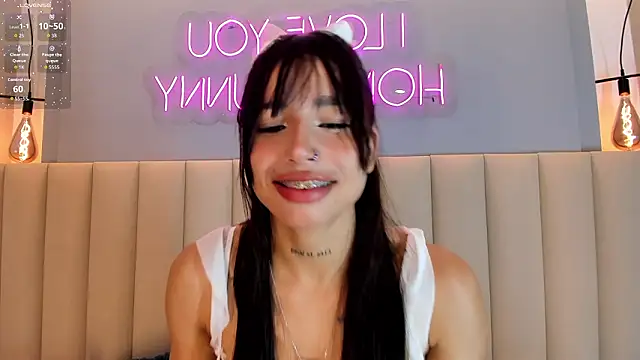 Snapshot of Torimonroe_ chatting on 14, 2, 2026 Torimonroe online show from 14, 2, 2026