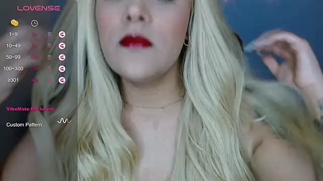 Snapshot of SofiaaCortes chatting on 13, 1, 2025 SofiaaCortes online show from 13, 1, 2025