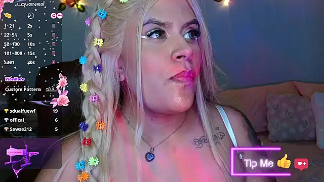 Snapshot of SofiaaCortes chatting on 2, 2, 2025 SofiaaCortes online show from 2, 2, 2025