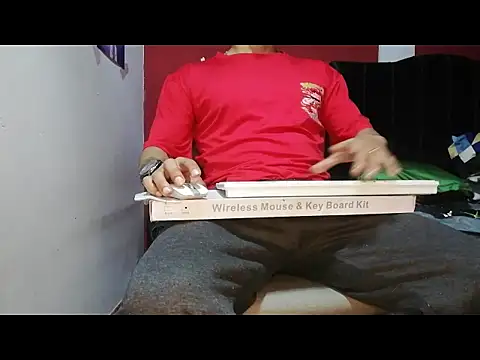 Snapshot of rolobot chatting on 20, 10, 2025 rolobot online show from 20, 10, 2025