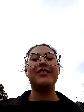 Snapshot of lara_moon25 chatting on 12, 12, 2024 lara moon25 online show from 12, 12, 2024