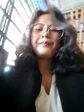 Snapshot of lara_moon25 chatting on 13, 12, 2024 lara moon25 online show from 13, 12, 2024