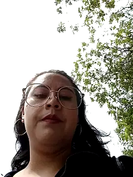 Snapshot of lara_moon25 chatting on 16, 12, 2024 lara moon25 online show from 16, 12, 2024