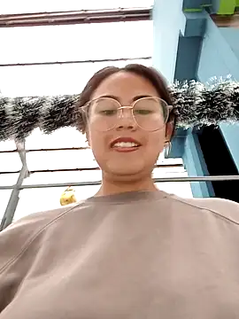 Snapshot of lara_moon25 chatting on 5, 1, 2025 lara moon25 online show from 5, 1, 2025