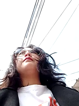 Snapshot of lara_moon25 chatting on 16, 1, 2025 lara moon25 online show from 16, 1, 2025