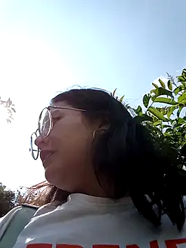 Snapshot of lara_moon25 chatting on 19, 1, 2025 lara moon25 online show from 19, 1, 2025