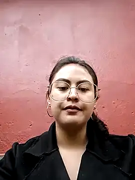 Snapshot of lara_moon25 chatting on 14, 3, 2025 lara moon25 online show from 14, 3, 2025