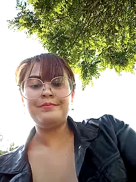 Snapshot of lara_moon25 chatting on 9, 9, 2025 lara moon25 online show from 9, 9, 2025