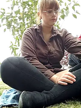 Snapshot of lara_moon25 chatting on 16, 9, 2025 lara moon25 online show from 16, 9, 2025