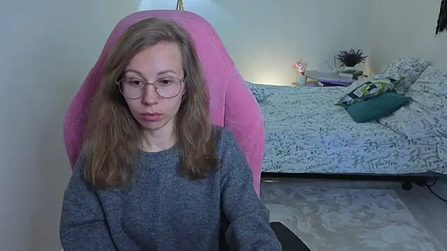 Lill Mary online show from 9, 9, 2025