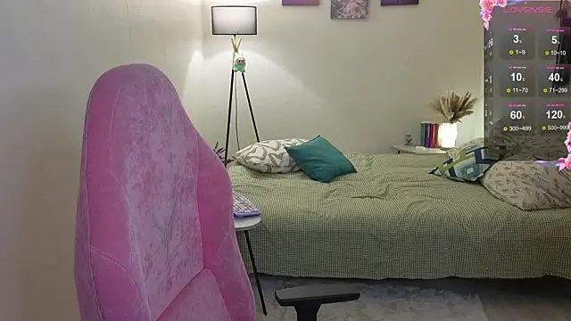 Lill Mary online show from 5, 11, 2025