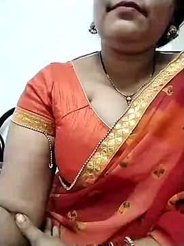 Snapshot of Nyra-23 chatting on 4, 1, 2025 Nyra-23 online show from 4, 1, 2025