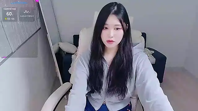 who Lilly online show from 19, 10, 2025