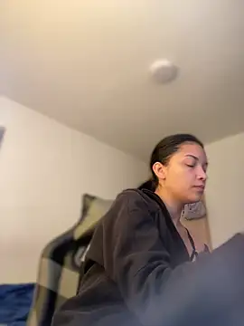 baby lizy online show from 18, 2, 2026