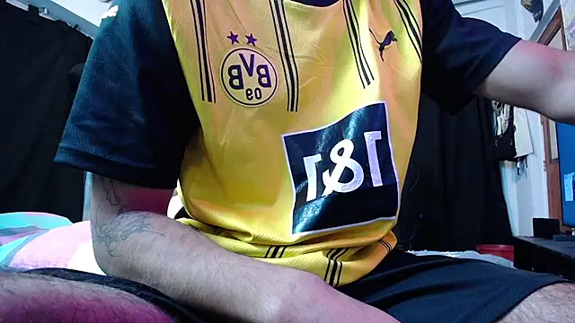 Snapshot of dylan_fun18 chatting on 22, 12, 2025 dylan fun18 online show from 22, 12, 2025