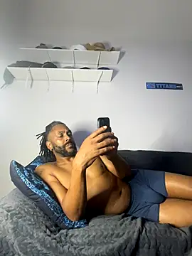 Snapshot of bigdinca chatting on 10, 10, 2025 bigdinca online show from 10, 10, 2025