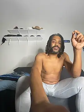 Snapshot of bigdinca chatting on 13, 10, 2025 bigdinca online show from 13, 10, 2025